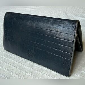 Givenchy Navy Leather 4G Long Wallet 
Slim Card Holder Unisex